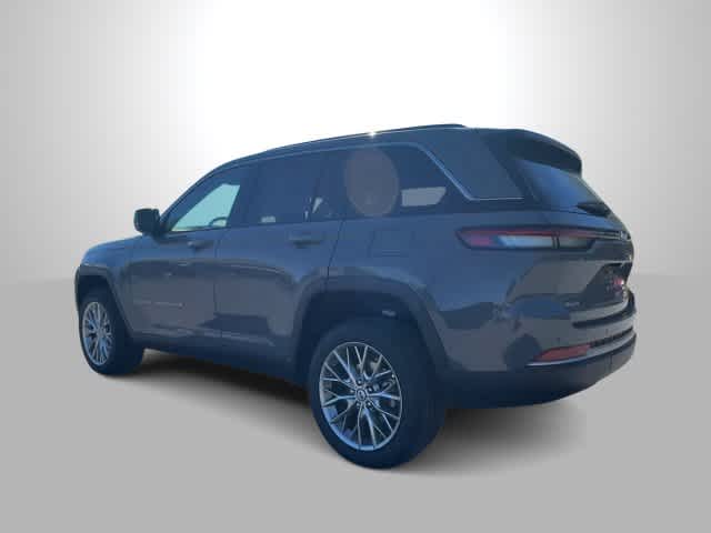 2027 Jeep Grand Cherokee GRAND CHEROKEE LIMITED 4X4