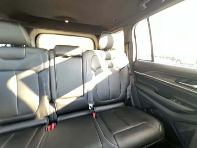 2027 Jeep Grand Cherokee GRAND CHEROKEE LIMITED 4X4
