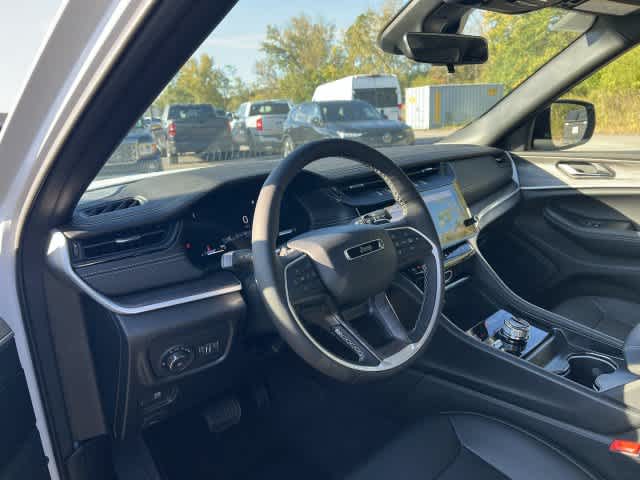 2027 Jeep Grand Cherokee GRAND CHEROKEE LIMITED 4X4