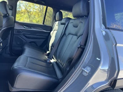 2027 Jeep Grand Cherokee GRAND CHEROKEE LIMITED 4X4