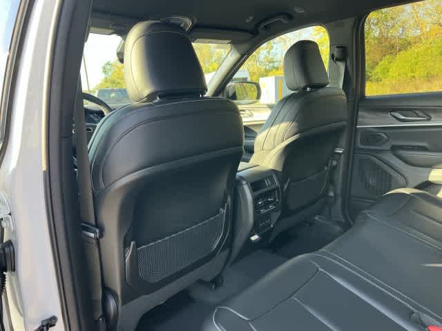 2027 Jeep Grand Cherokee GRAND CHEROKEE LIMITED 4X4