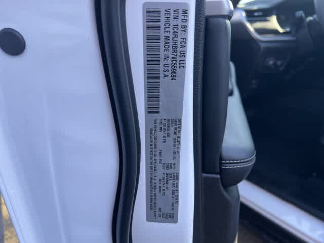 2027 Jeep Grand Cherokee GRAND CHEROKEE LIMITED 4X4
