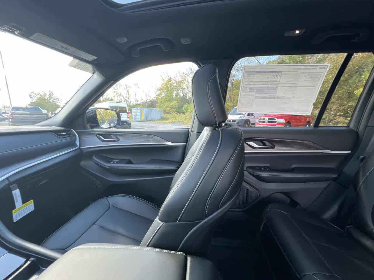 2027 Jeep Grand Cherokee GRAND CHEROKEE LIMITED 4X4
