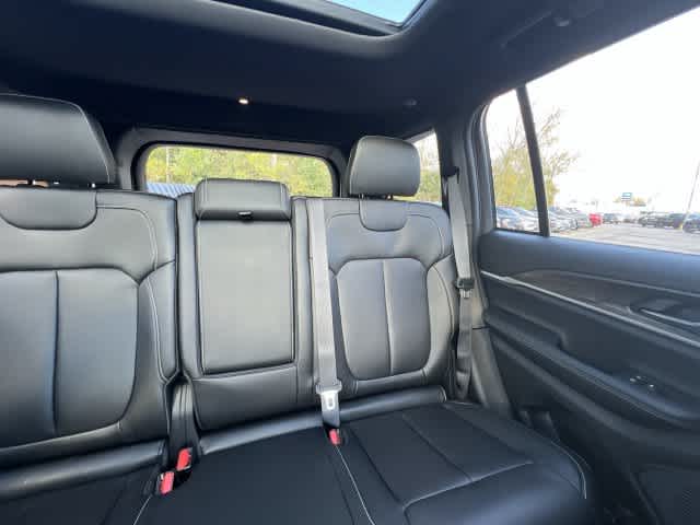 2027 Jeep Grand Cherokee GRAND CHEROKEE LIMITED 4X4