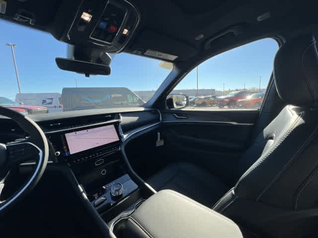 2027 Jeep Grand Cherokee GRAND CHEROKEE L LIMITED 4X4