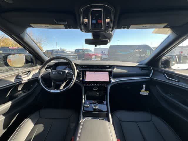 2027 Jeep Grand Cherokee GRAND CHEROKEE L LIMITED 4X4