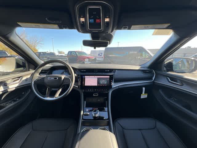 2027 Jeep Grand Cherokee GRAND CHEROKEE L LIMITED 4X4