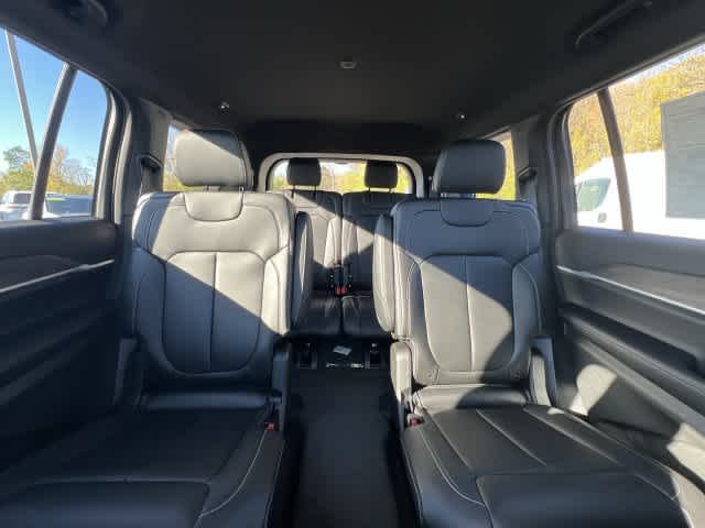 2027 Jeep Grand Cherokee GRAND CHEROKEE L LIMITED 4X4