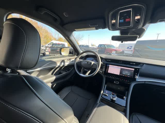 2027 Jeep Grand Cherokee GRAND CHEROKEE L LIMITED 4X4