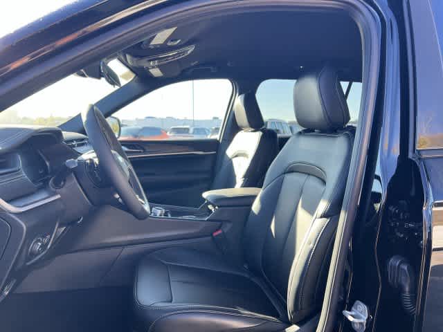 2027 Jeep Grand Cherokee GRAND CHEROKEE L LIMITED 4X4