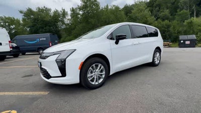 2027 Chrysler Pacifica PACIFICA SELECT AWD