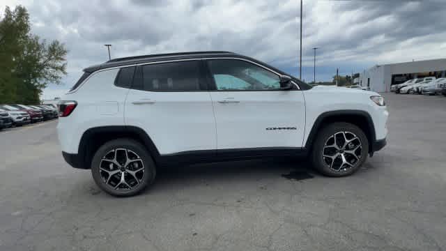 2026 Jeep Compass COMPASS LIMITED 4X4