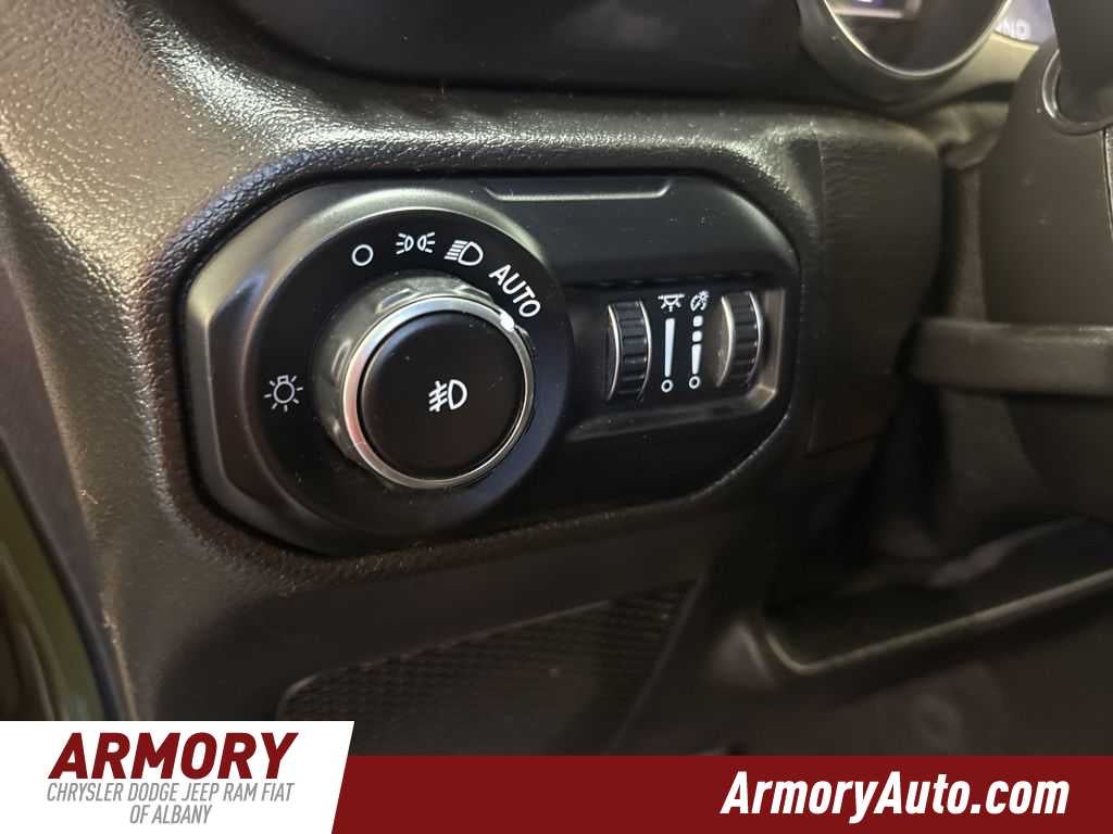 2021 Jeep Wrangler Unlimited Sahara Altitude