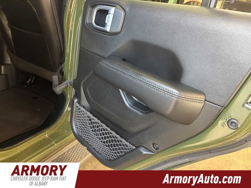 2021 Jeep Wrangler Unlimited Sahara Altitude