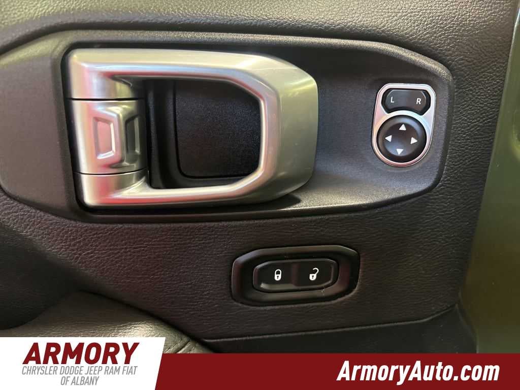 2021 Jeep Wrangler Unlimited Sahara Altitude