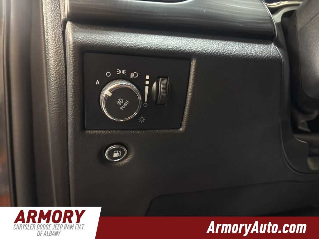 2020 Jeep Grand Cherokee Laredo E