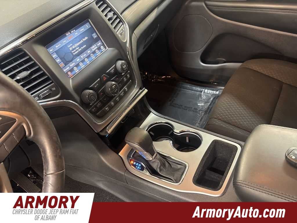 2020 Jeep Grand Cherokee Laredo E