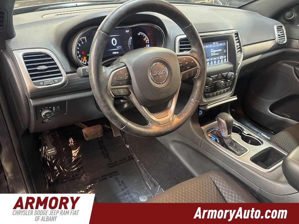 2020 Jeep Grand Cherokee Laredo E
