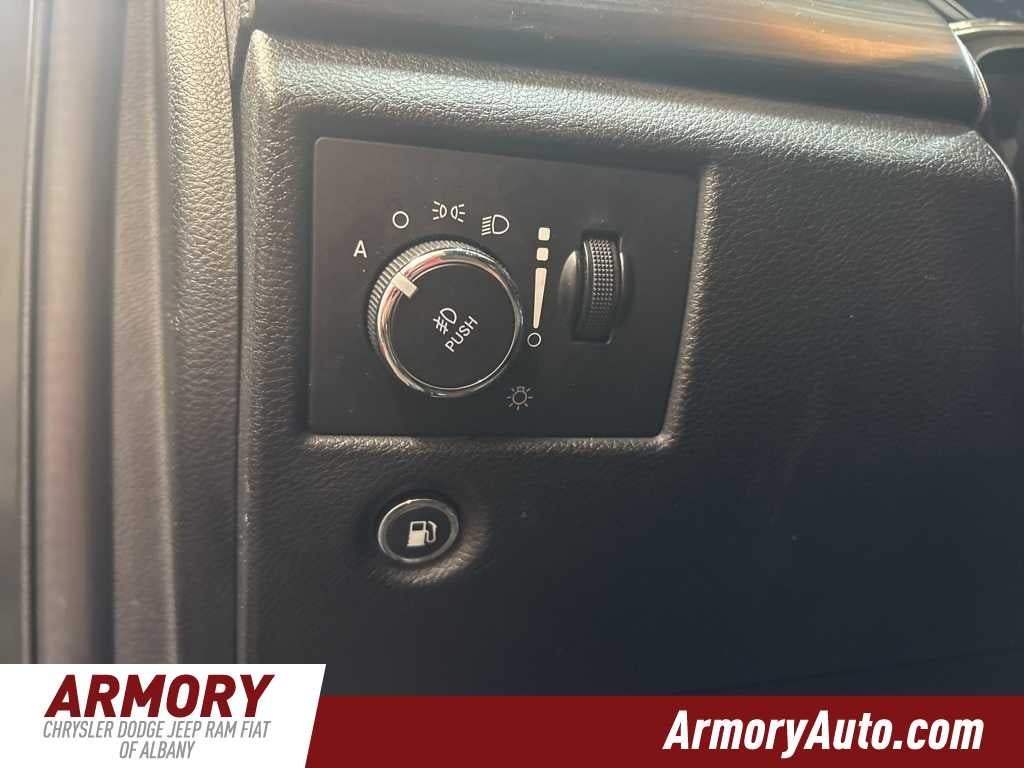 2020 Jeep Grand Cherokee Laredo E