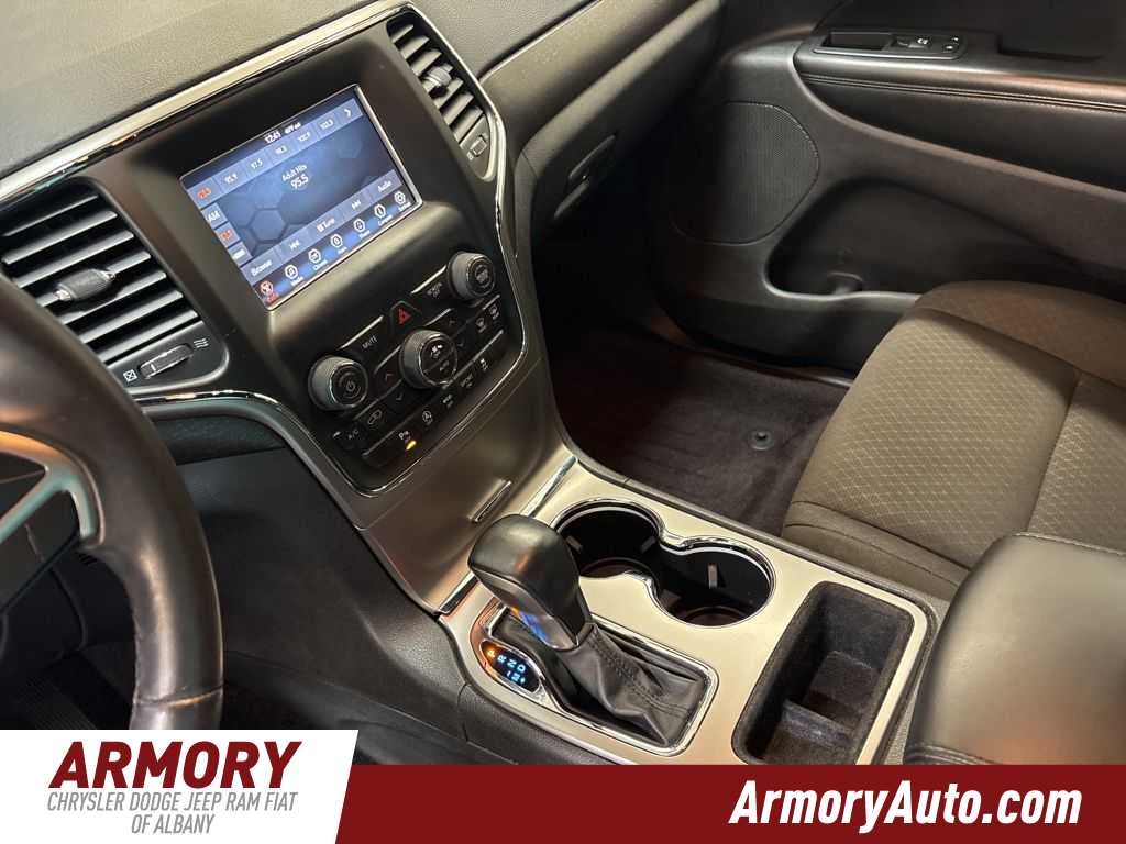 2018 Jeep Grand Cherokee Laredo E