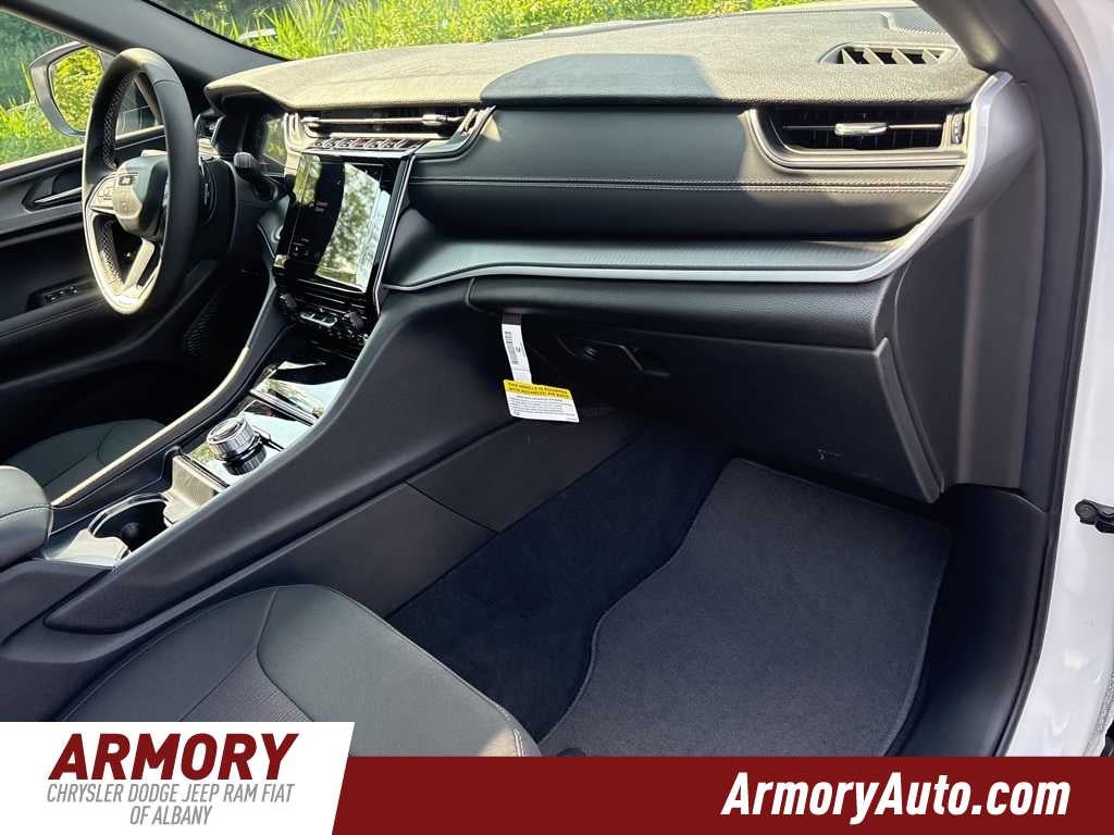 2025 Jeep Grand Cherokee Laredo X