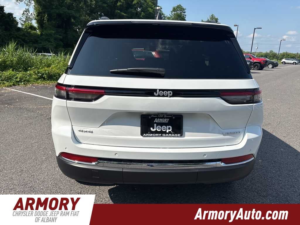 2025 Jeep Grand Cherokee Laredo X