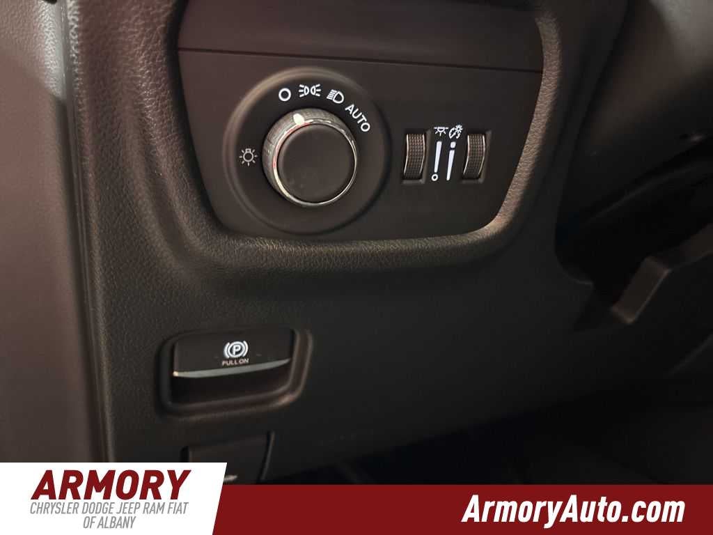 2026 Jeep Grand Cherokee Laredo X