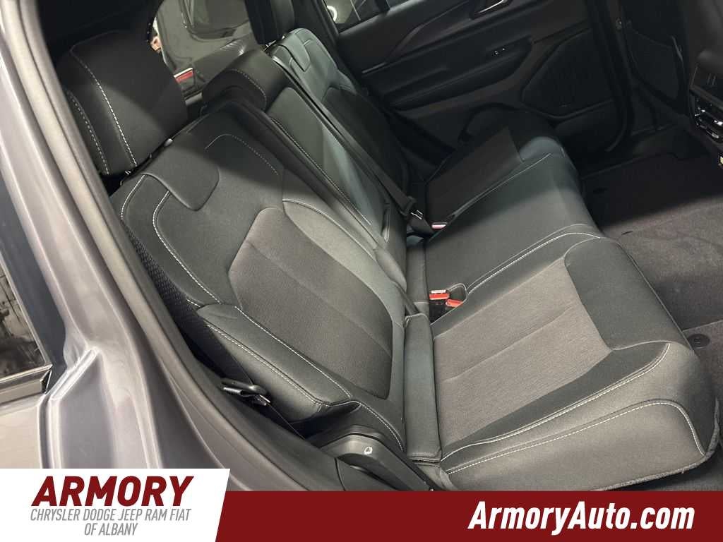 2026 Jeep Grand Cherokee Laredo X