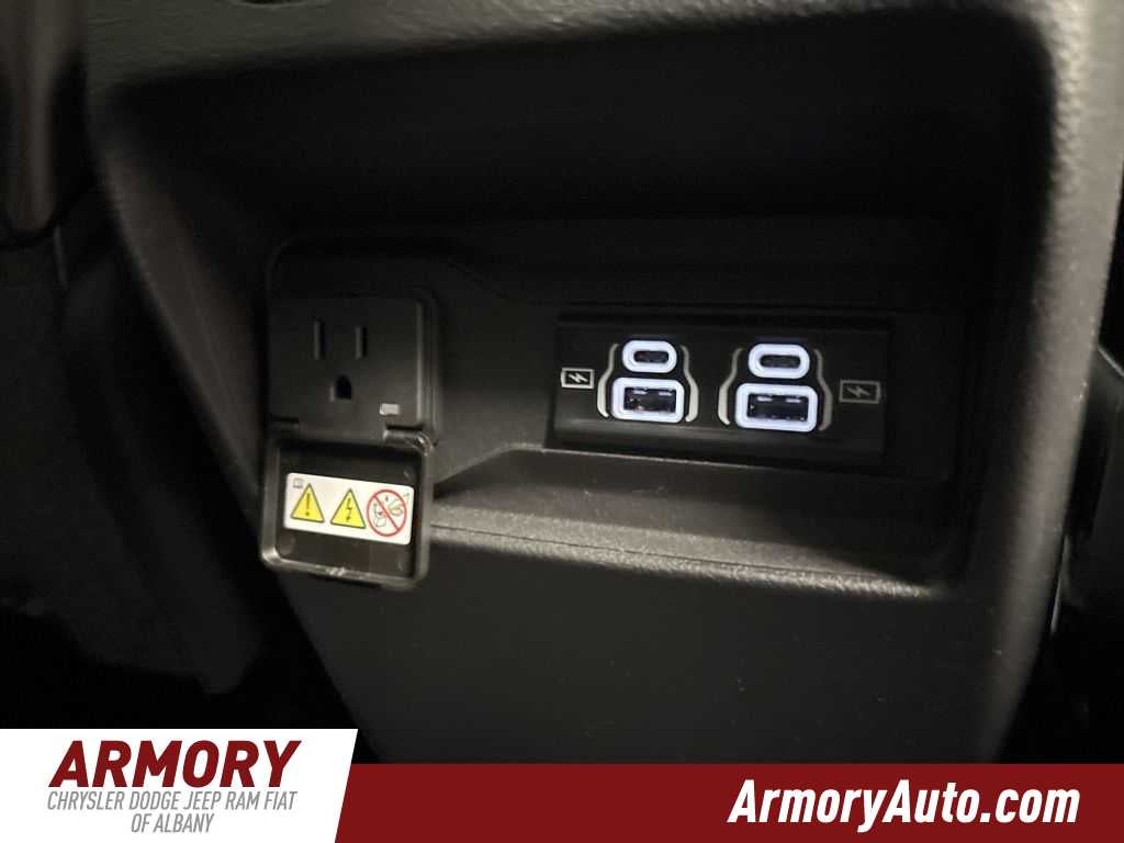 2026 Jeep Grand Cherokee Laredo X