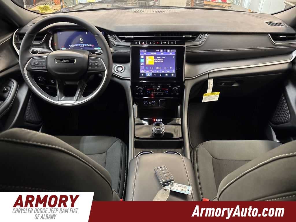 2026 Jeep Grand Cherokee Laredo X