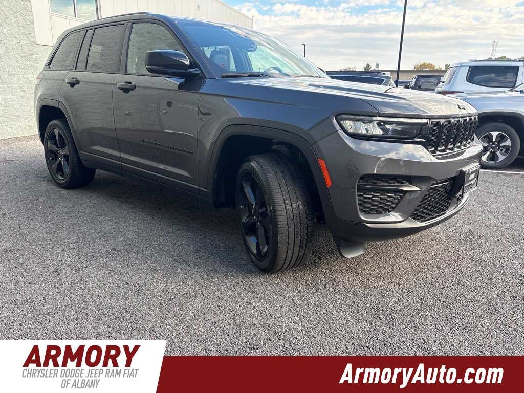 2023 Jeep Grand Cherokee Altitude