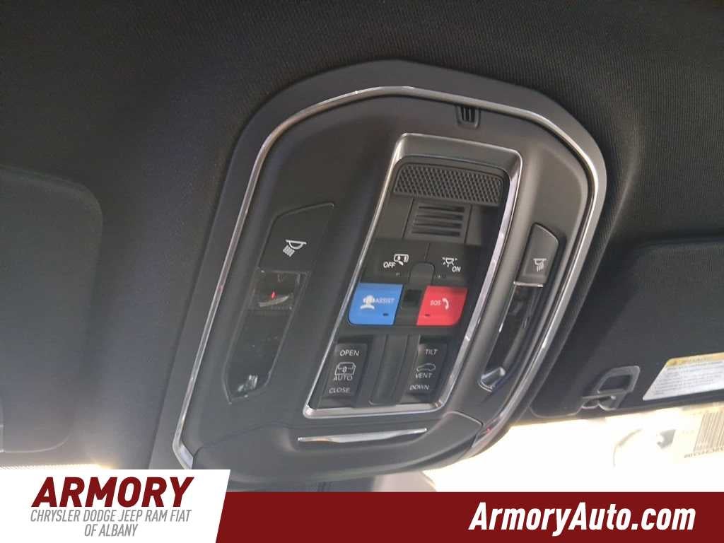 2025 Jeep Grand Cherokee Laredo X