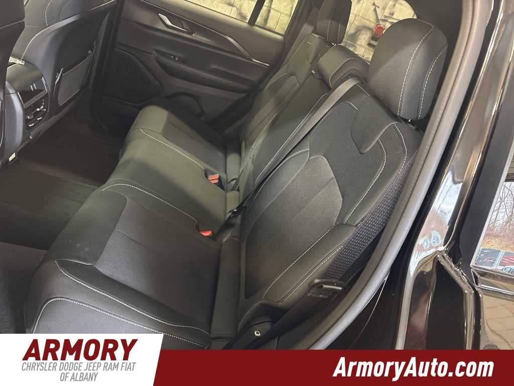 2026 Jeep Grand Cherokee Laredo X