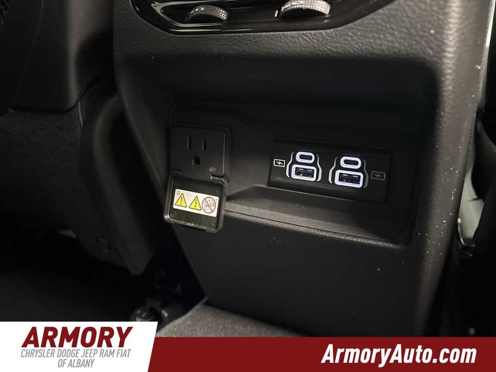 2026 Jeep Grand Cherokee Laredo X