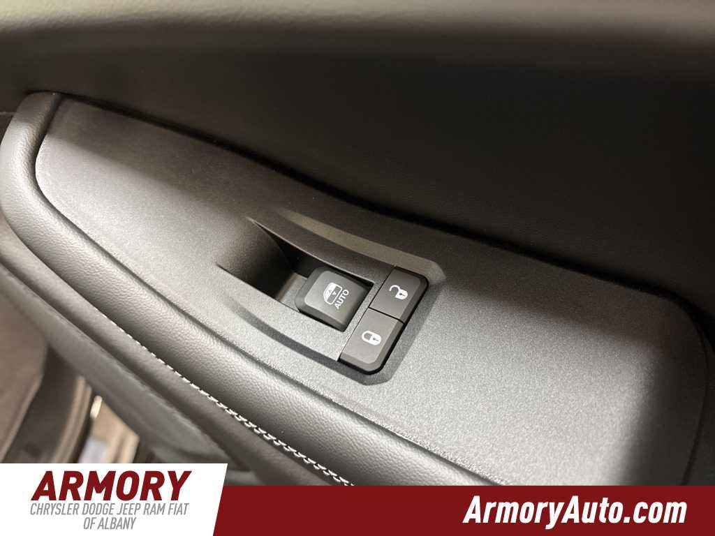 2026 Jeep Grand Cherokee Laredo X