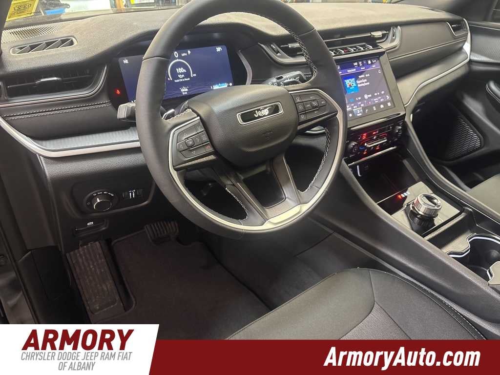 2026 Jeep Grand Cherokee Laredo X