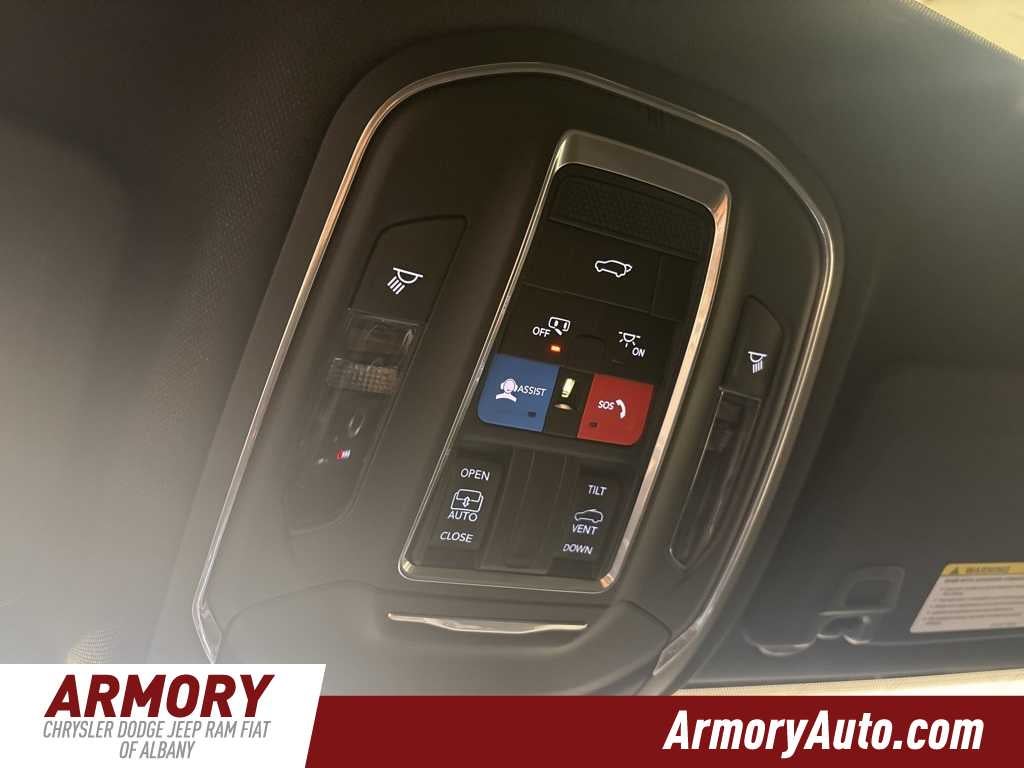 2025 Jeep Grand Cherokee Laredo X