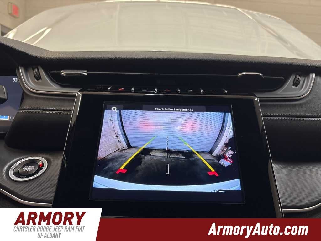 2026 Jeep Grand Cherokee Laredo