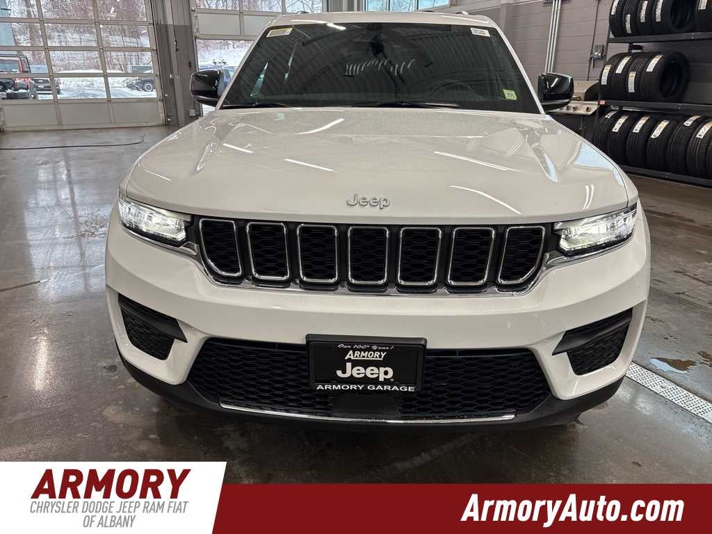 2026 Jeep Grand Cherokee Laredo