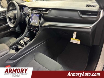 2026 Jeep Grand Cherokee Laredo