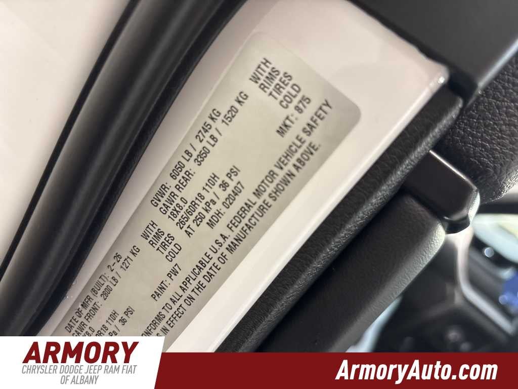 2026 Jeep Grand Cherokee Laredo