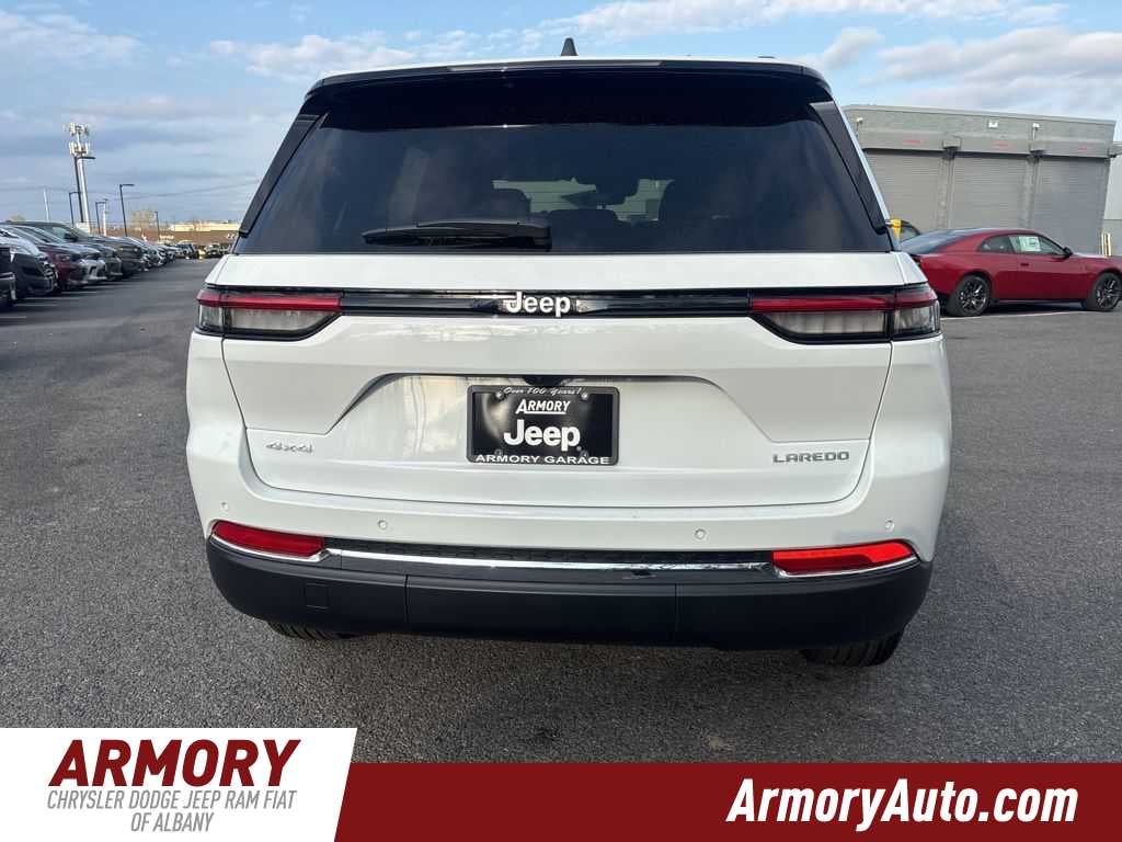 2026 Jeep Grand Cherokee Laredo X