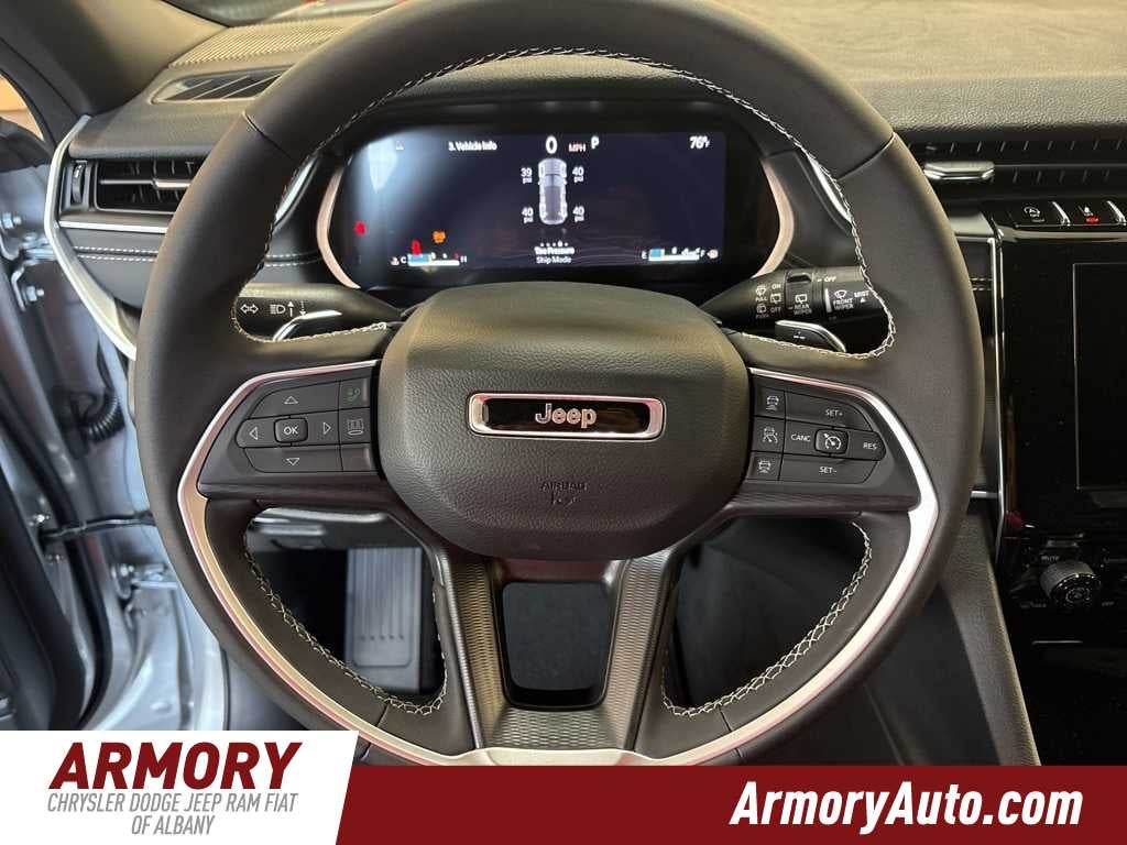 2025 Jeep Grand Cherokee Laredo X