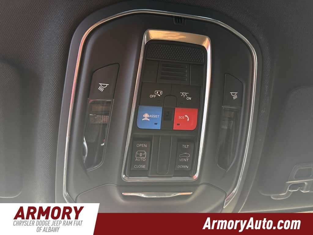 2025 Jeep Grand Cherokee Laredo X