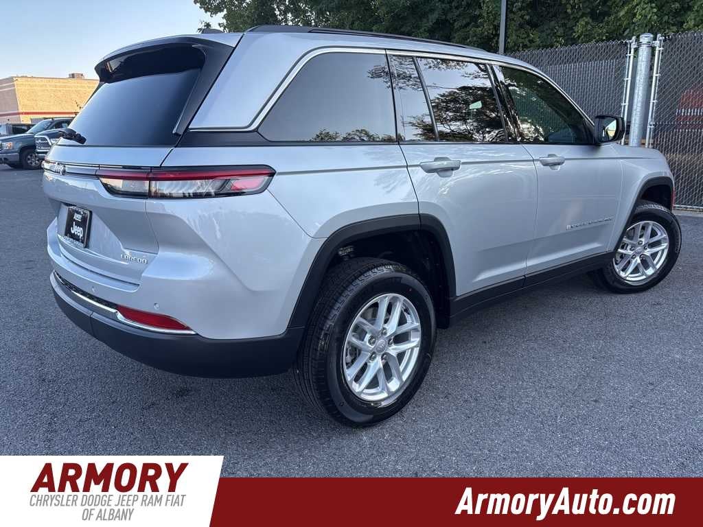 2025 Jeep Grand Cherokee Laredo X