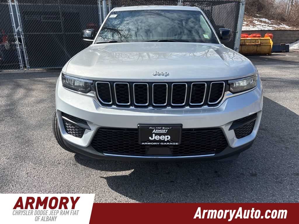 2026 Jeep Grand Cherokee Laredo X