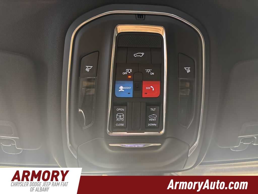 2026 Jeep Grand Cherokee Laredo X