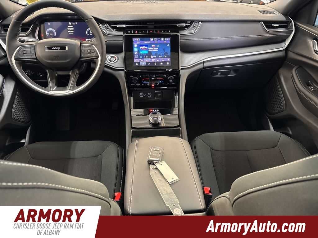 2026 Jeep Grand Cherokee Laredo X