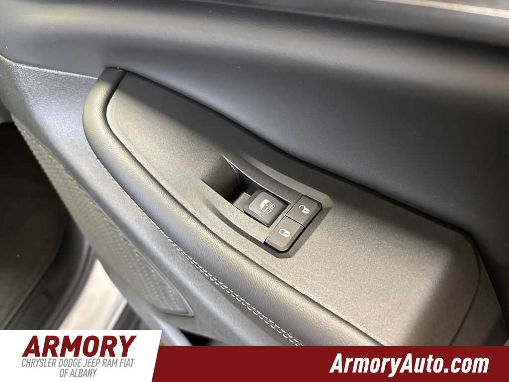 2026 Jeep Grand Cherokee Laredo X