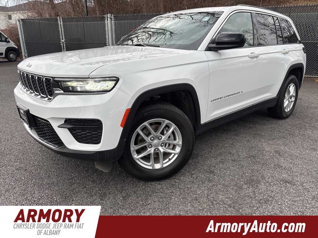 2025 Jeep Grand Cherokee Laredo